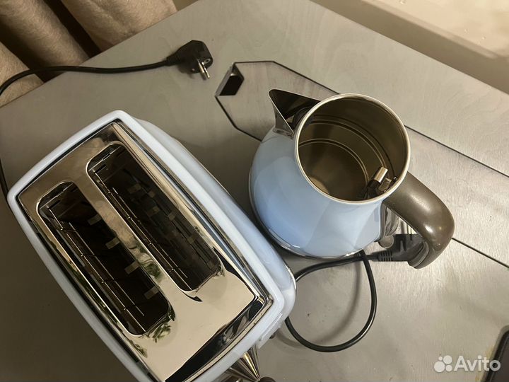 Чайник и тостер Delonghi vintage azure blue