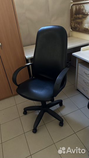 Компьютерное кресло