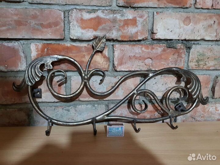 Вешалки крючки