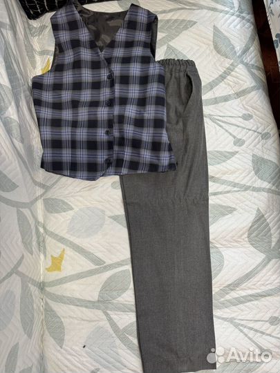 Жилет и брюки.Школьная форма