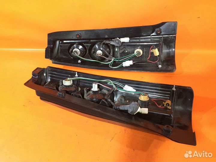 Фонарь Suzuki Wagon r MH21S