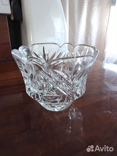 Хрустальная ваза