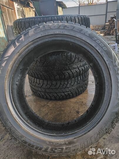 Bridgestone Ice Cruiser 7000 245/50 R20