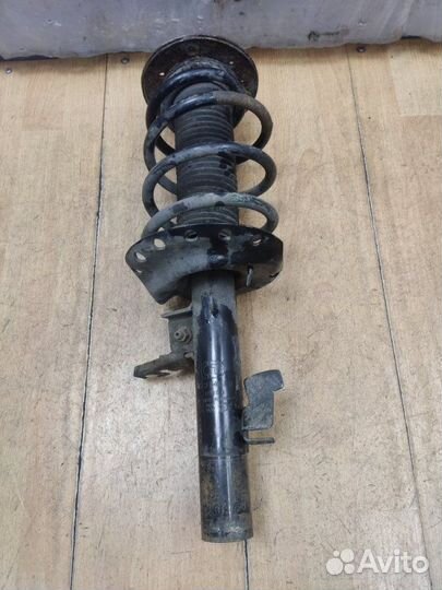 Стойка подвески передняя правая Ford Mondeo chbb