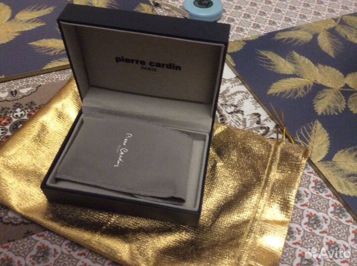 Коробочка для коллекционеров Pierre Cardin Paris