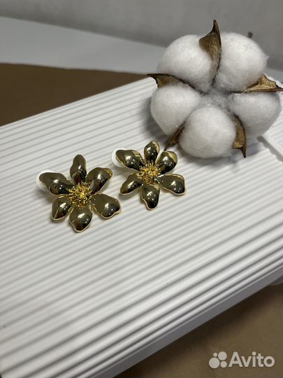 Серьги цветы стиль celine