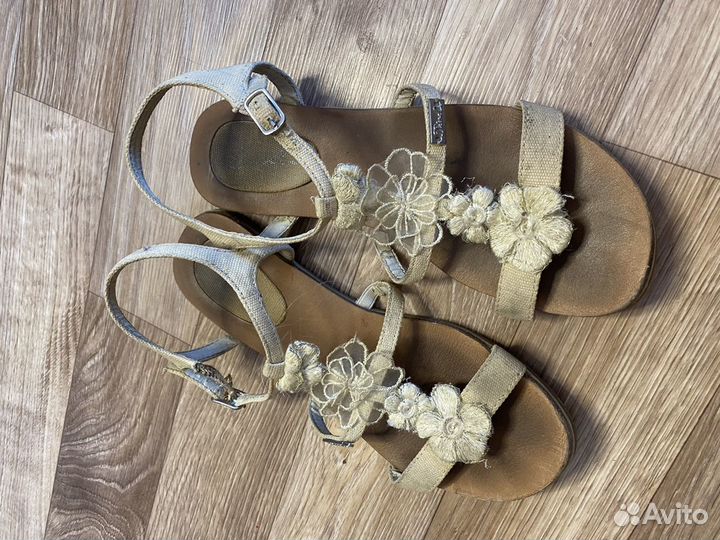 Обувь разная