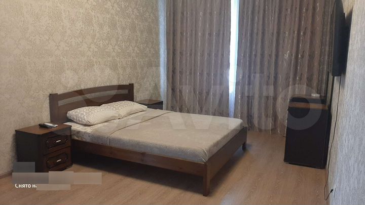 2-к. квартира, 64 м², 1/12 эт.
