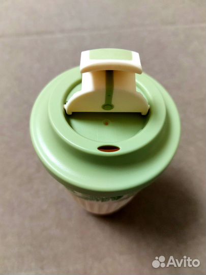 Стаканы для горячих напитков с крышками. Новые