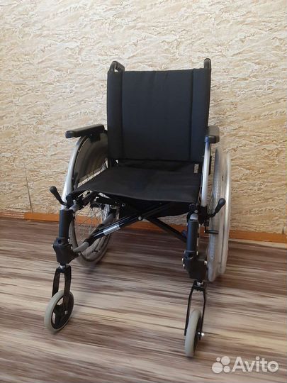 Инвалидная коляска новая