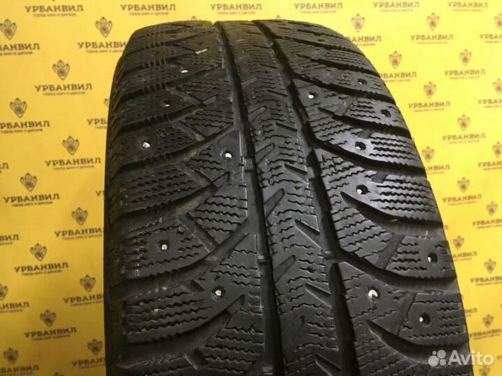 Bridgestone Ice Cruiser 7000 215/60 R16 95T