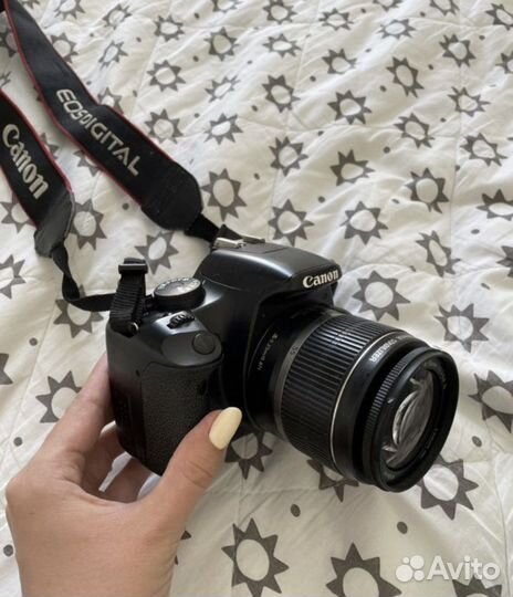 Зеркальный фотоаппарат canon