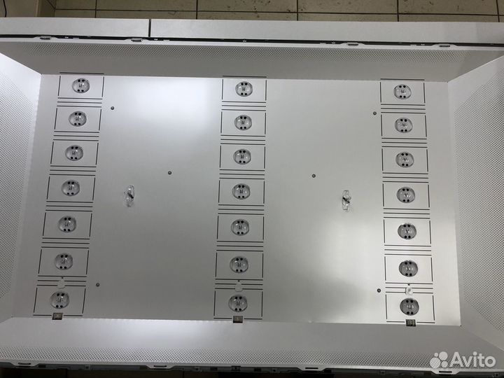 Подсветка SSC Y19 43UM73