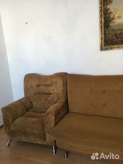 Диван и два кресла