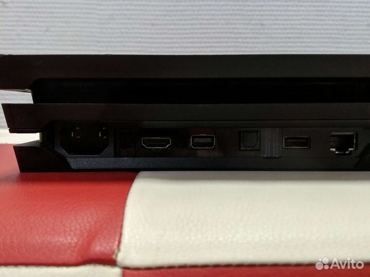 Игровая приставка Sony PS4 Pro 1Tb идеал