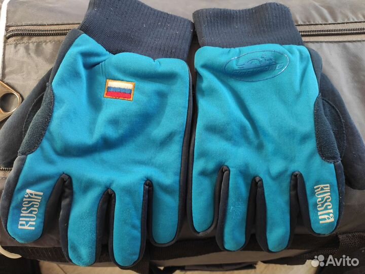 Зимние перчатки