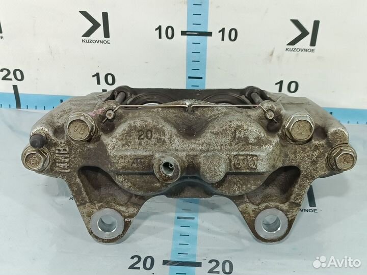 Суппорт передний правый Toyota Land Cruiser Prado