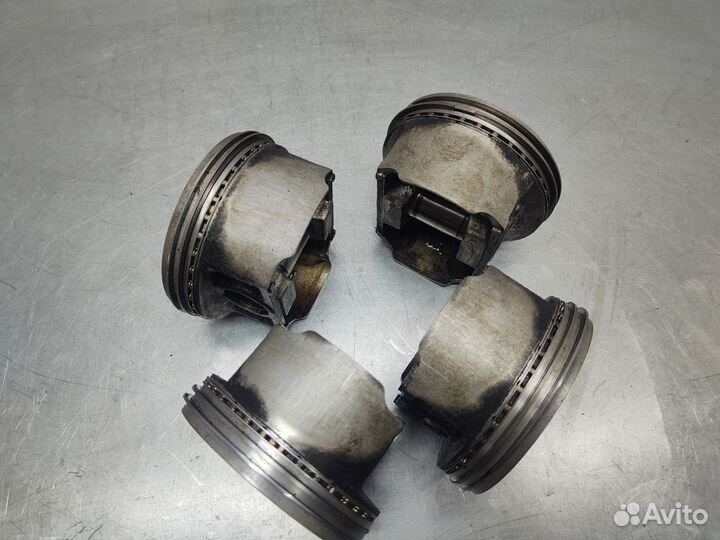 Поршень Subaru Legacy BG 1994 г.в