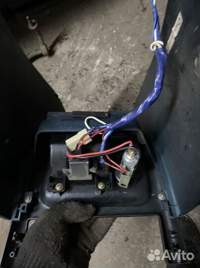 Центральная консоль mazda 323 f BA