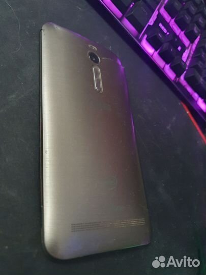 Asus ZenFone 2 ZE551ML, 2/32 ГБ