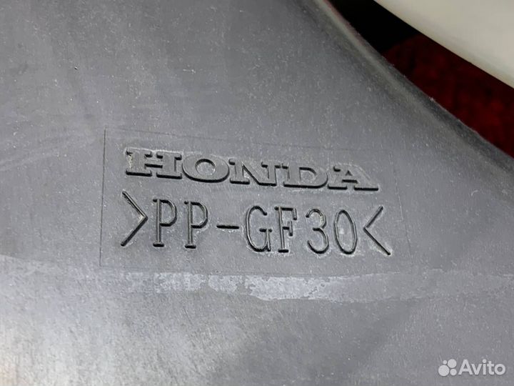 Диффузор основного радиатора Honda Civic 4D R18A