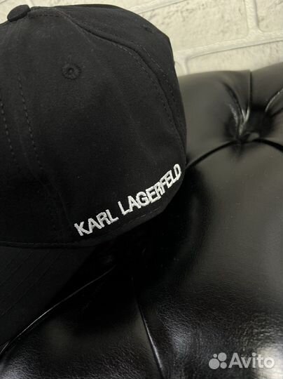 Karl lagerfeld бейсболка