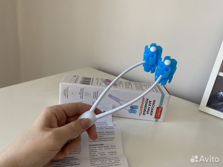 Роликовый массажер для лица