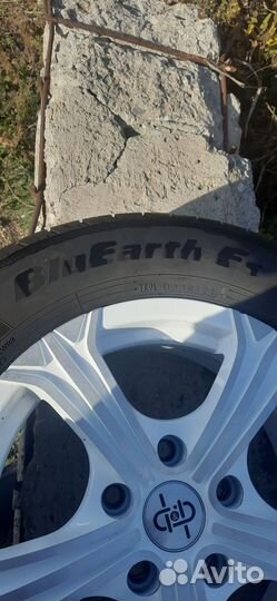 Yokohama Bluearth ES32 205/65 R15 99