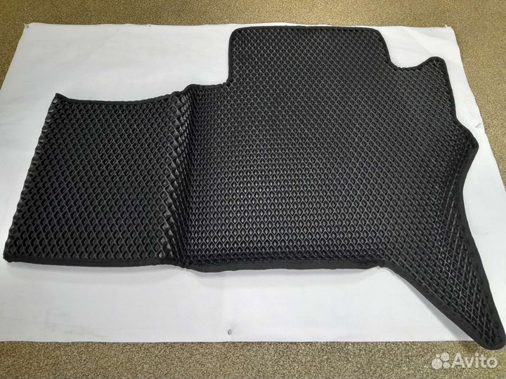 Коврики Mitsubishi Padjero 4