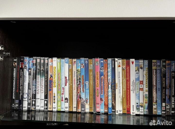 DVD плеер с дисками