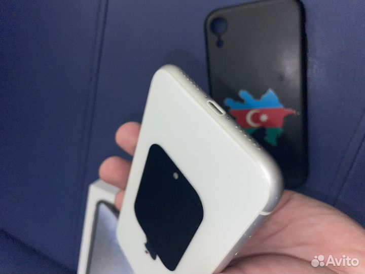 iPhone Xr, 64 ГБ