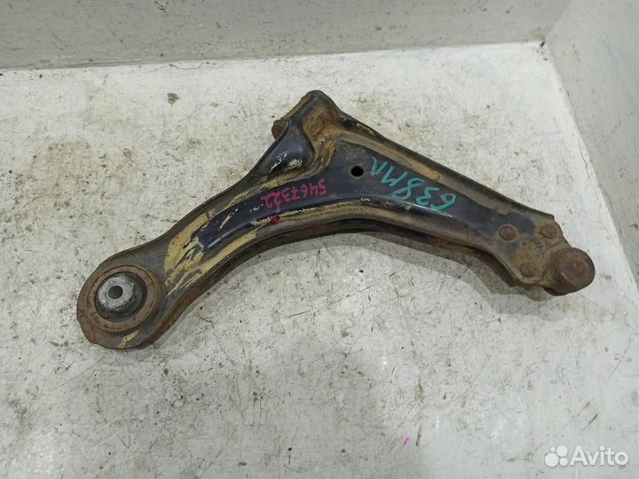 Рычаг передний левый нижний