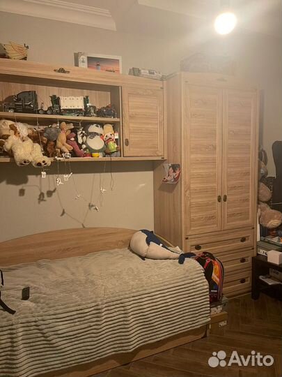 Мебельный гарнитур в детскую