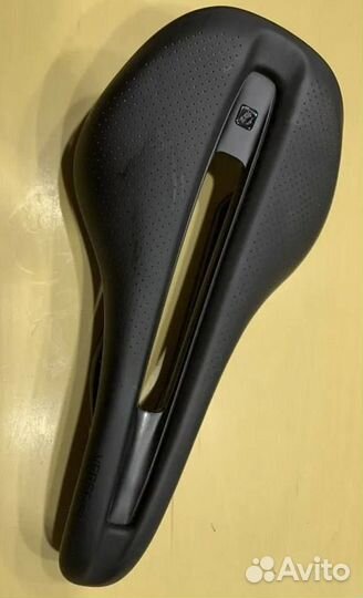 Седло для шоссейного велосипеда