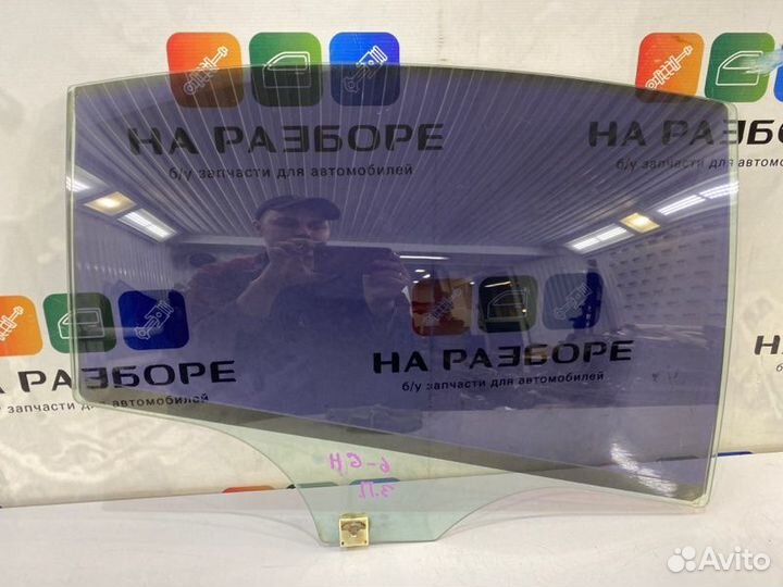 Стекло двери заднее правое Mazda 6 GH LF17 2011