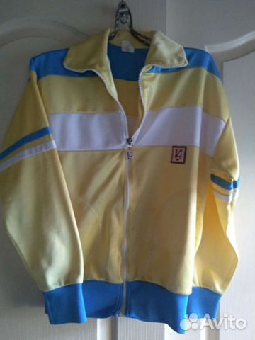 Спортивный костюм