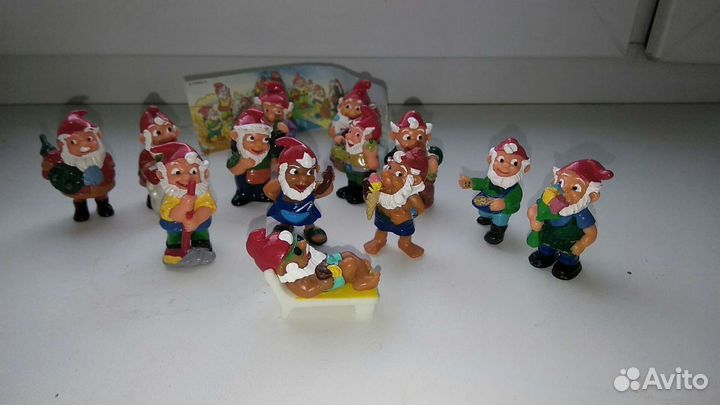 Игрушки из Киндер сюрприза 90 г