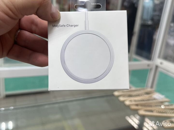 Зарядка для телефона