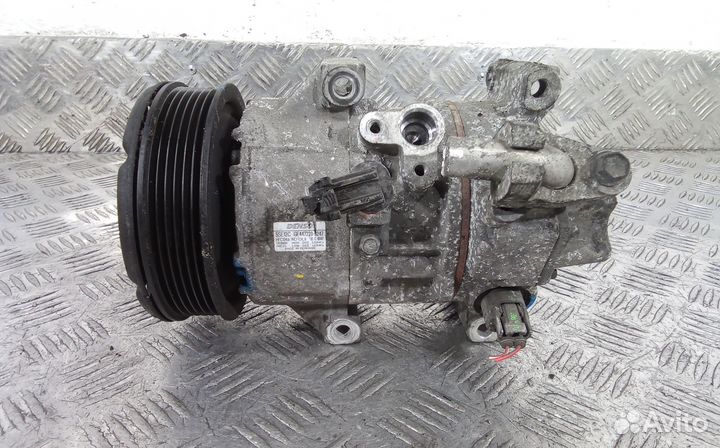 Компрессор системы кондиционирования Toyota Avensi