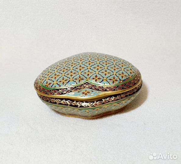 Шкатулка фарфоровая. Тайланд