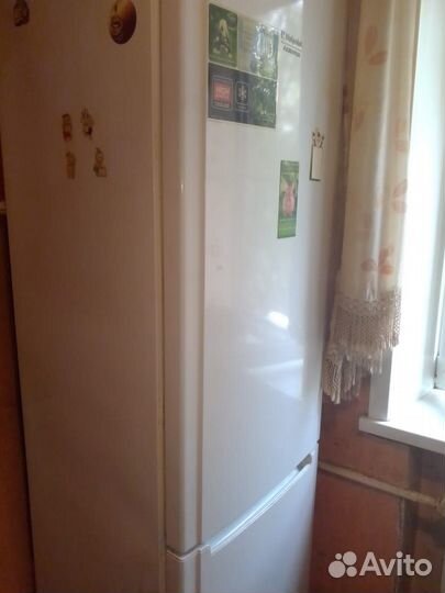 Hotpoint Ariston холодильник