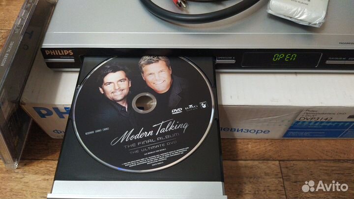 DVD player Philips (коробка, пульт, кабель)