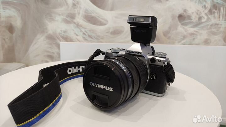 Olympus OM-D E-M5 Mark II 12-40 PRO Kit