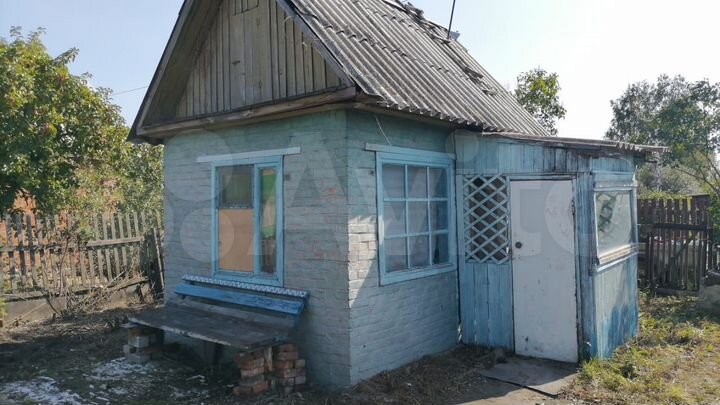 Дача 12 м² на участке 6 сот.