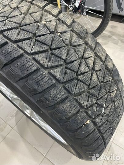 Bridgestone Blizzak DM-V2 255/55 R19