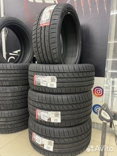 RoadX RXMotion U11 245/40 R19 и 275/35 R19