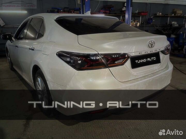 Стоп - сигналы Toyota Camry 70 LED J8663