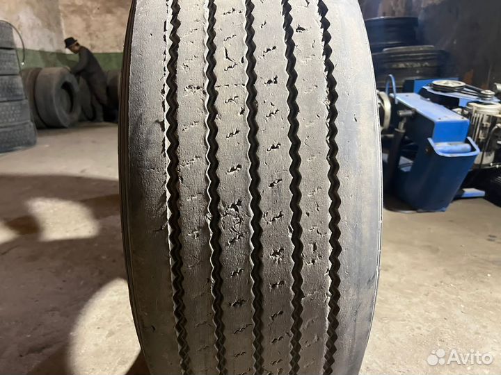 Грузовая шина бу 385 65 R22.5 Matador