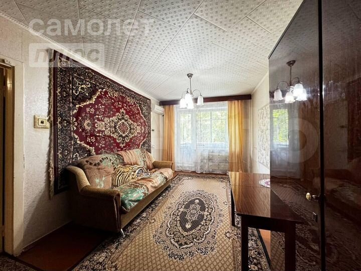 2-к. квартира, 50 м², 2/9 эт.