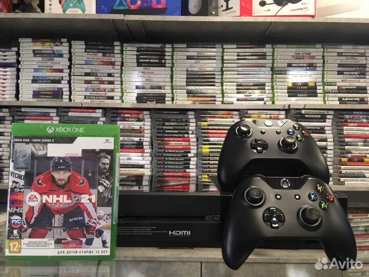 Xbox One Fat Model 1540 + 2 геймпада + NHL 21